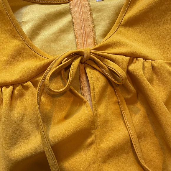 Perfect Fall/Winter Dress! Mustard yellow, classic flattering A-line, Size S. - Picture 2 of 9